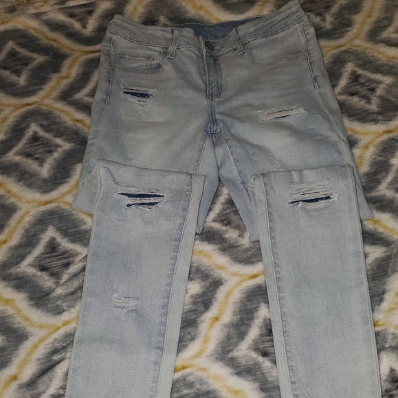 NWOT Distressed jeans - Picture 2 of 12